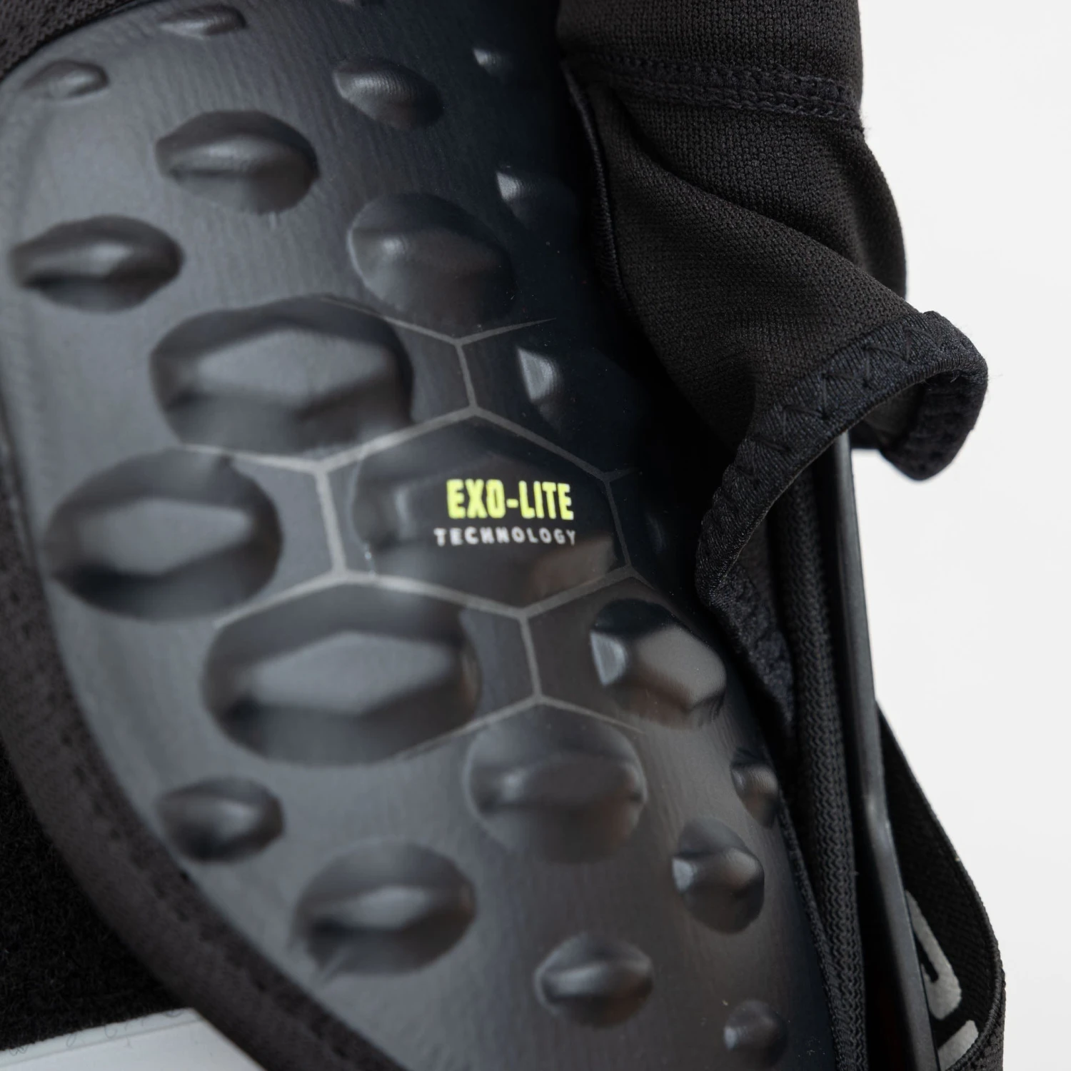 Bauer Vapor Hyperlite Senior Hockey Shin Guards 22 Bauer Vapor Hyperlite Senior Hockey Shin Guards - Image 20