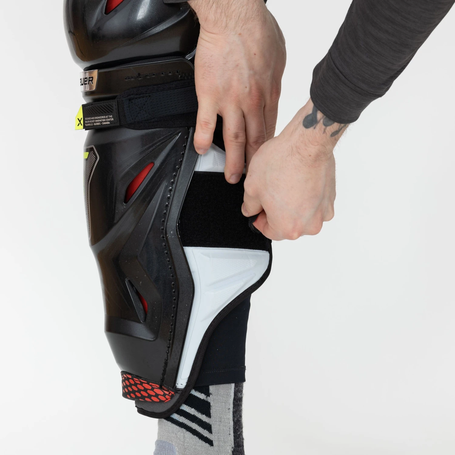 Bauer Vapor Hyperlite Senior Hockey Shin Guards 13 Bauer Vapor Hyperlite Senior Hockey Shin Guards - Image 11