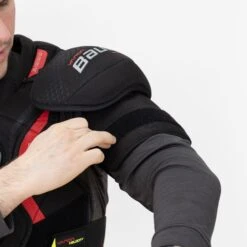 Bauer Vapor Velocity Senior Hockey Shoulder Pads -Hockey Sales Shop bauer shoulder pads bauer vapor velocity senior hockey shoulder pads 29086296440898