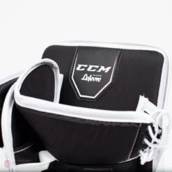 CCM Extreme Flex E4.9 Intermediate Goalie Blocker - Source Exclusive -Hockey Sales Shop ccm blockers ccm extreme flex e4 9 intermediate goalie blocker source exclusive 5311076991042