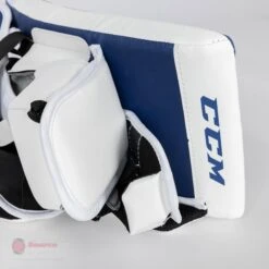 CCM Extreme Flex E5.5 Junior Goalie Blocker -Hockey Sales Shop ccm blockers ccm extreme flex e5 5 junior goalie blocker 27988469186626