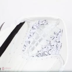 CCM Extreme Flex E4.5 Junior Goalie Catcher - Source Exclusive -Hockey Sales Shop ccm catchers ccm extreme flex e4 5 junior goalie catcher source exclusive 5323871682626