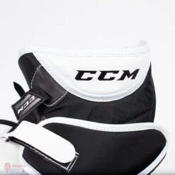 CCM Extreme Flex E4.5 Junior Goalie Catcher - Source Exclusive -Hockey Sales Shop ccm catchers ccm extreme flex e4 5 junior goalie catcher source exclusive 5323872206914
