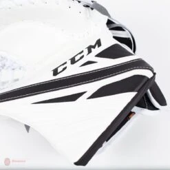 CCM Extreme Flex E4.9 Intermediate Goalie Catcher - Source Exclusive -Hockey Sales Shop ccm catchers ccm extreme flex e4 9 intermediate goalie catcher source exclusive 5323902353474