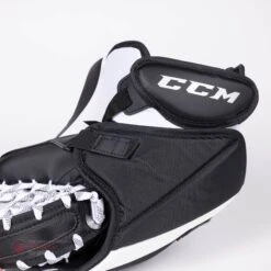 CCM Extreme Flex E5.5 Senior Goalie Catcher - Source Exclusive 22 CCM Extreme Flex E5.5 Senior Goalie Catcher - Source Exclusive -Hockey Sales Shop ccm catchers ccm extreme flex e5 5 senior goalie catcher source exclusive 28235123392578