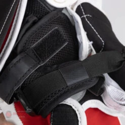 CCM Extreme Flex E5.5 Youth Goalie Catcher 22 CCM Extreme Flex E5.5 Youth Goalie Catcher -Hockey Sales Shop ccm catchers ccm extreme flex e5 5 youth goalie catcher 27972558749762