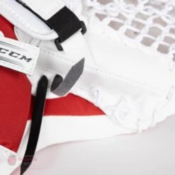 CCM Extreme Flex E5.5 Youth Goalie Catcher 20 CCM Extreme Flex E5.5 Youth Goalie Catcher -Hockey Sales Shop ccm catchers ccm extreme flex e5 5 youth goalie catcher 27972558848066