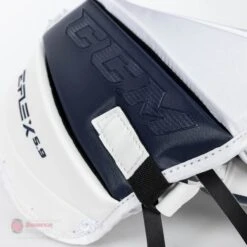 CCM Extreme Flex E5.9 Intermediate Goalie Catcher 25 CCM Extreme Flex E5.9 Intermediate Goalie Catcher -Hockey Sales Shop ccm catchers ccm extreme flex e5 9 intermediate goalie catcher 27988516864066