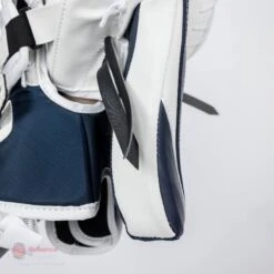 CCM Extreme Flex E5.9 Intermediate Goalie Catcher 29 CCM Extreme Flex E5.9 Intermediate Goalie Catcher -Hockey Sales Shop ccm catchers ccm extreme flex e5 9 intermediate goalie catcher 27988517224514