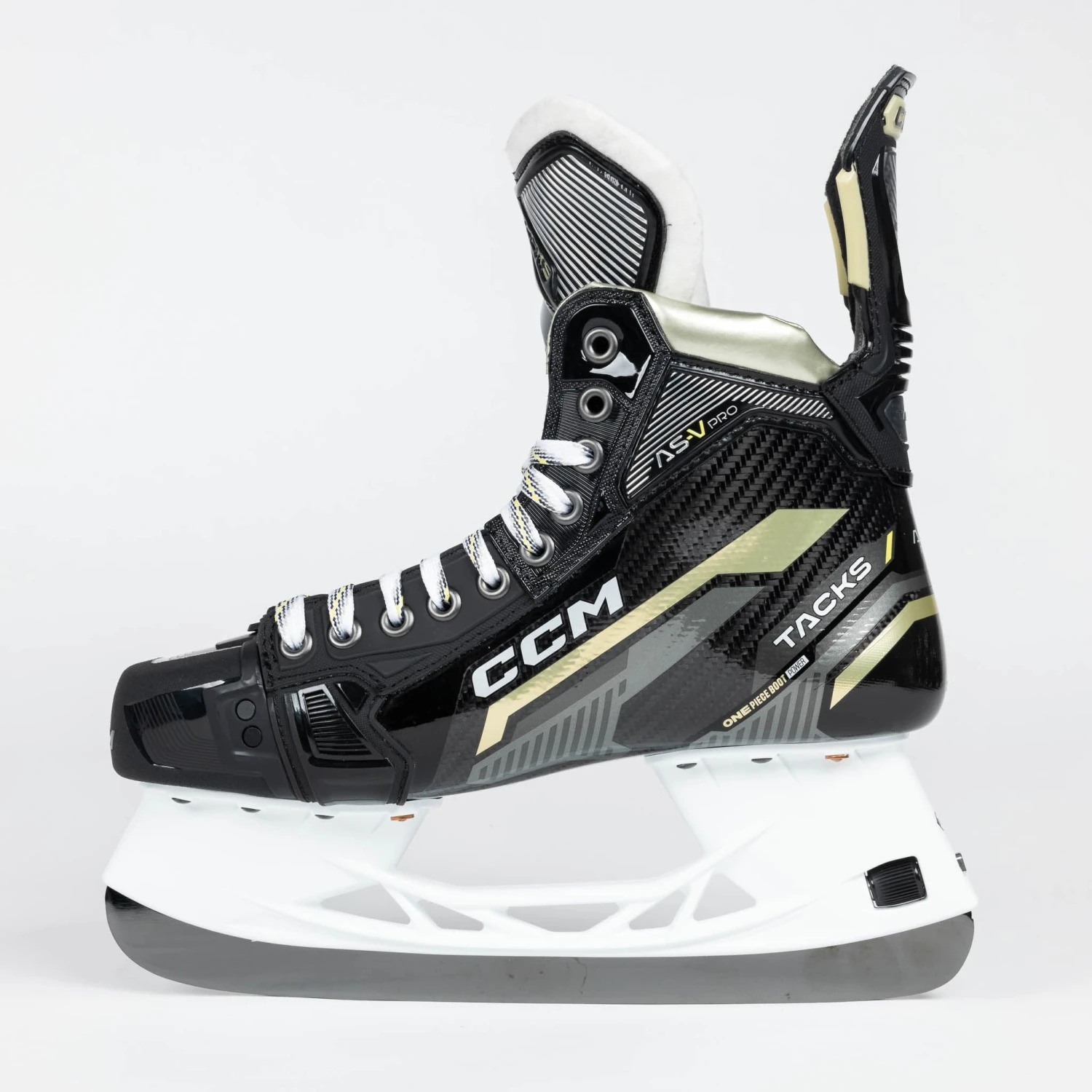 CCM Tacks AS-V Pro Intermediate Hockey Skates 7 CCM Tacks AS-V Pro Intermediate Hockey Skates - Image 5