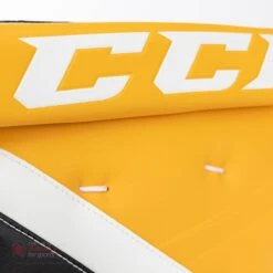 CCM Extreme Flex E5.9 Senior Goalie Leg Pads -Hockey Sales Shop ccm leg pads ccm extreme flex e5 9 senior goalie leg pads 27988495269954