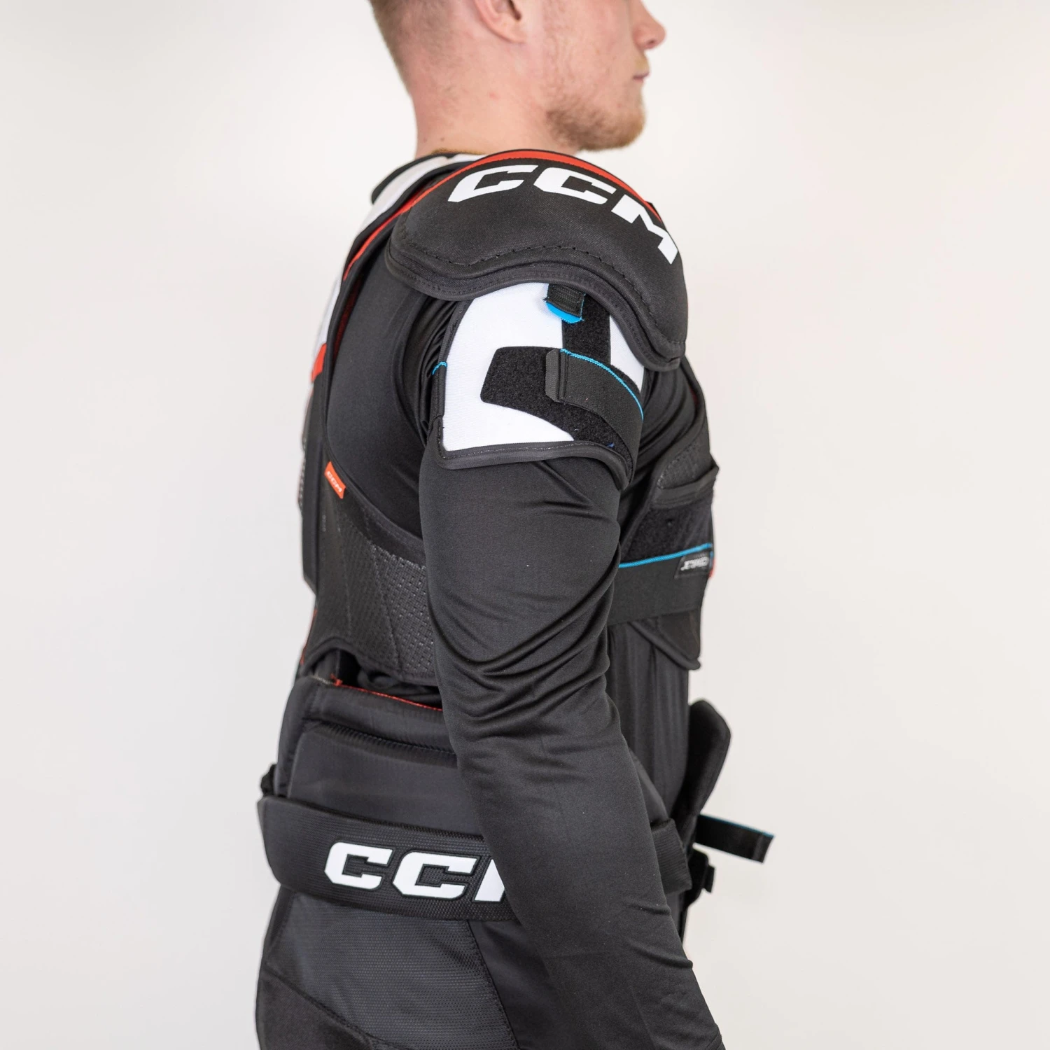 CCM Jetspeed FT680 Junior Hockey Shoulder Pads 11 CCM Jetspeed FT680 Junior Hockey Shoulder Pads - Image 9