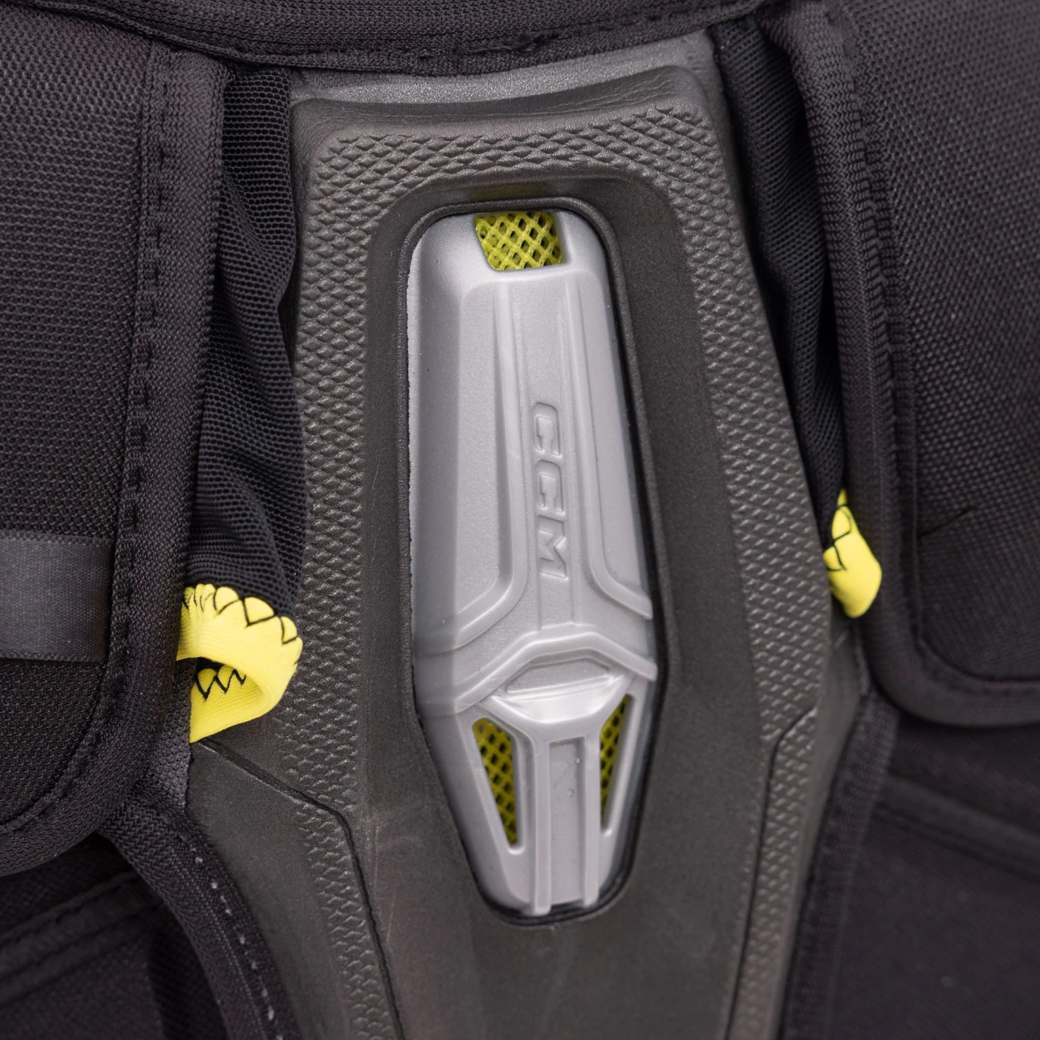 CCM Tacks AS-V Junior Hockey Shoulder Pads 8 CCM Tacks AS-V Junior Hockey Shoulder Pads - Image 6